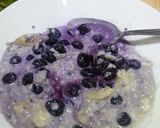 Foto langkah ke 3 dari resep Oatmeal Pisang Blueberries 5 menit saja (sehat tanpa gula).