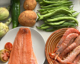 Foto del paso 1 de la receta: Bullabesa de salmón y gambones, con verduras del hortet