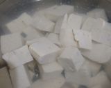 Foto langkah ke 2 dari resep Clear Soup Tahu.
