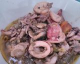 Foto langkah ke 3 dari resep Oseng/tumis cumi utk ibu.