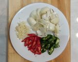 Foto langkah ke 2 dari resep Ayam saus tiram.