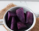 Foto langkah ke 3 dari resep Ubi Ungu Kukus Toping Keju.