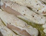 Foto del paso 2 de la receta: Pollo a la crema de verdeo