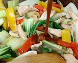 A picture of step 7 of My Chicken Noodle Stirfry 😘.