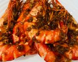 Foto langkah ke 6 dari resep Garlic Butter Prawns.