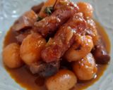 Foto del paso 8 de la receta: Salchichas guisadas al vino tinto con patatas y champiñones