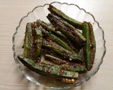 A picture of step 11 of #tiffinbox# masala bharwa bhindi.