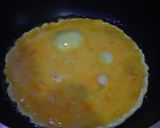 รูปขั้นตอนการทำที่ 1 ของ ข้าวผัดบ้านเฮา_กุนเชียง+หมูยอ