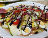 Foto del paso 3 de la receta: Ensalada de calabacín con crujiente de cebolla