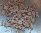 Foto langkah ke 3 dari resep Daging babi tumis tauco.
