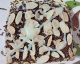 Foto langkah ke 4 dari resep Chocolate Cheese Almond Sandwich.