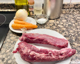 Foto del paso 1 de la receta: Solomillo de cerdo en salsa