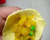 A picture of step 5 of Pea potato samosa.