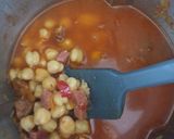 Foto del paso 3 de la receta: Garbanzos con chorizo picante de León en Mambo