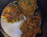 Foto del paso 4 de la receta: Torrejas de Acelga y Lechuga