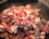 Foto del paso 4 de la receta: Botifarra o longaniza fresca con setas variadas de temporada 🍁🍄🍂