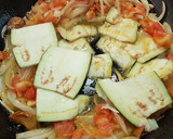 Foto del paso 4 de la receta: Dorada con guarnición de salicornia y verduras