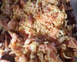 Foto del paso 4 de la receta: Papas rústicas, tiras de carne, jamón, huevo, queso y cebollas