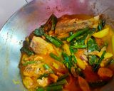 পেঁয়াজকলি ও বড়ি শিম দিয়ে ডেলা মাছ(dela mach recipe in Bengali) রেসিপির ধাপ 6 ছবি