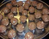 صورة لخطوة 3 من وصفة طريقة عمل السباغيتي بصلصة البندورة و كرات اللحم الشهية