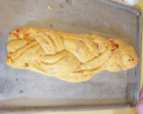 Foto del paso 4 de la receta: Trenza de jamón y queso!