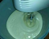 Foto langkah ke 3 dari resep BOLU SUSU MARMER 2 Telur.