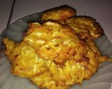 Foto langkah ke 6 dari resep Goreng bakwan kuning.