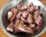 Szilvás sertésszűz lilakáposztával recept fázis 1 fotója