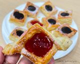 Foto langkah ke 5 dari resep Puff Pastry Strawberry Cokelat.