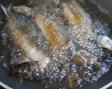 Foto langkah ke 1 dari resep Ikan masak kuning.