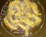 A picture of step 4 of Bell Pepper Pakoras.