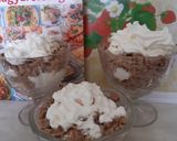 Gesztenyepure babapiskotaval es tejszínhabbal recept fázis 2 fotója