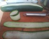 Foto del paso 4 de la receta: Rollitos de pepino con atún queso crema