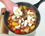 東販小食堂：燉雞的食譜步驟9照片