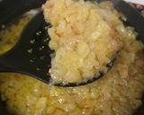 Foto del paso 5 de la receta: Tortilla de patatas y cebolla 😋