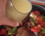 Foto del paso 6 de la receta: Patatas fritas en airfryer con costillejas y tomate