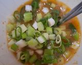Foto langkah ke 3 dari resep Martabak Telur Kornet Kulit Lumpia Pedas.