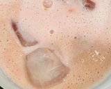 A picture of step 4 of Strawberry shake.