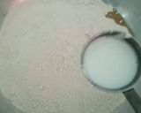 A picture of step 3 of Naram Naram Garam Garam Haseen Phulka.