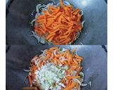 A picture of step 2 of Vegetable Hakka Noodles.