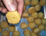 Foto langkah ke 4 dari resep 65. Sus Kering Cokelat.