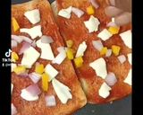 A picture of step 2 of Bread pizza.