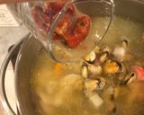 Foto del paso 7 de la receta: Caldillo de congrio a la marinera