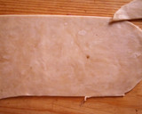 A picture of step 6 of Potatoe curl rolls.
