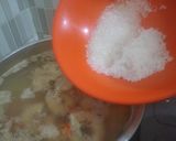 Foto langkah ke 2 dari resep Binte Biluhuta/Sup Jagung.