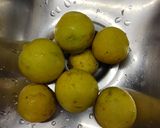 Foto del paso 1 de la receta: Limas encurtidas/envasadas
