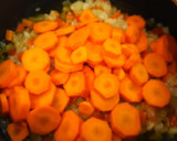 Foto del paso 2 de la receta: Magro de cerdo al curry con zanahorias