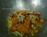 Foto langkah ke 7 dari resep Sup Jamur Sayuran dengan Kuah Susu.