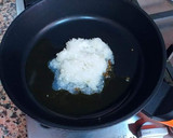 Foto del paso 3 de la receta: Filetes de pechuga de pollo en salsa de champiñones y macis