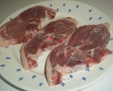 Foto del paso 1 de la receta: Chuletas de pierna de cordero plancha